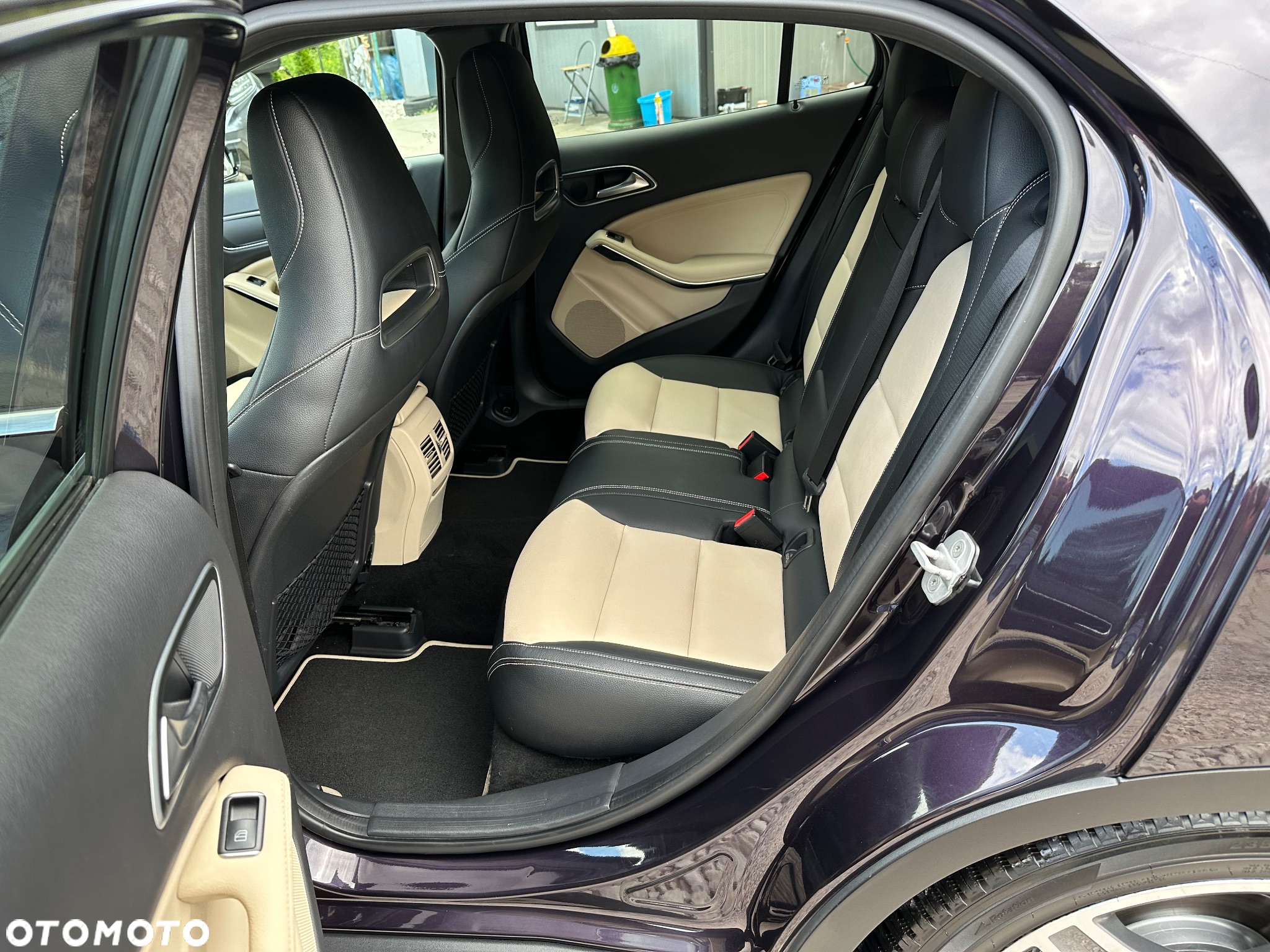 Mercedes-Benz GLA 250 4-Matic - 14
