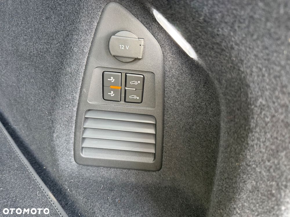 Volkswagen Touareg 3.0 V6 TDI SCR 4Motion Automatik R-Line - 35