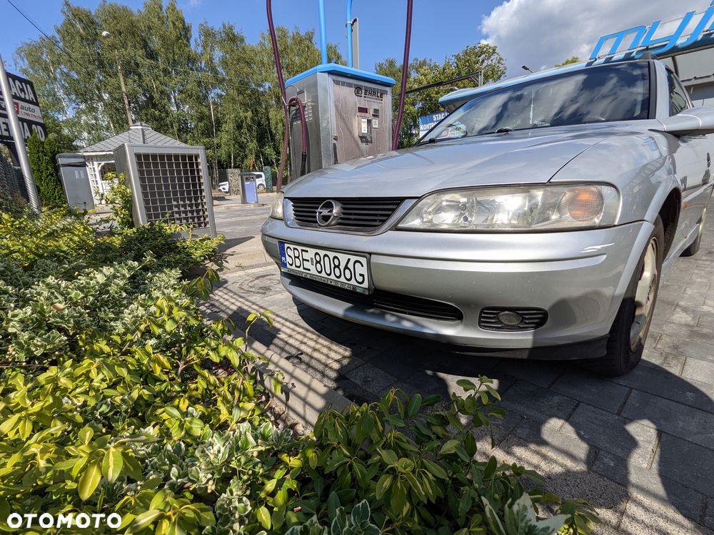 Opel Vectra - 2