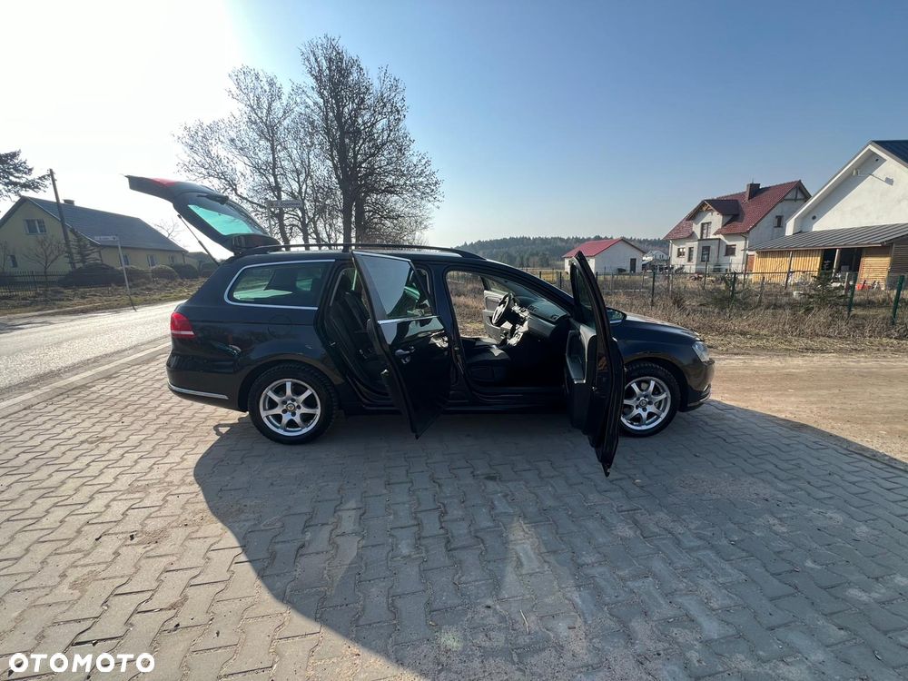 Volkswagen Passat - 25