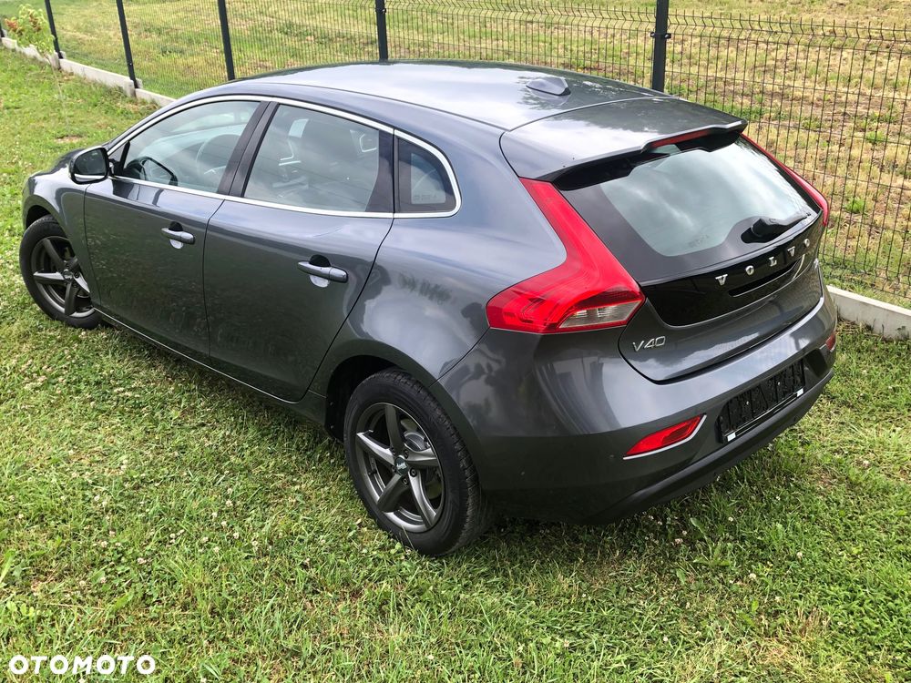 Volvo V40 - 4