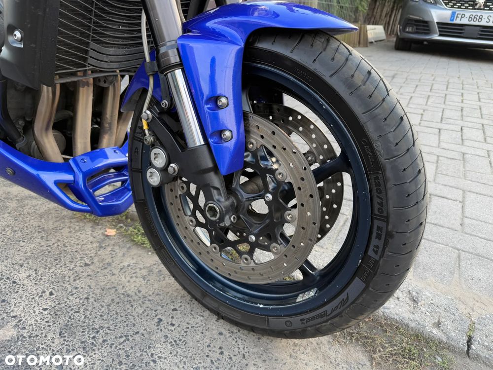 Yamaha FZ - 20