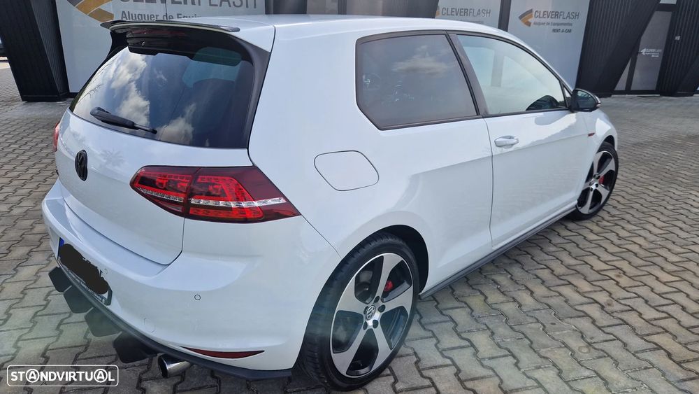 VW Golf GTI Performance BlueMotion DSG - 2