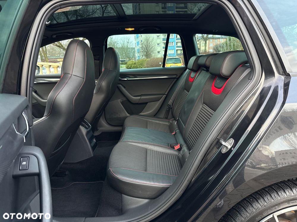 Skoda Octavia 2.0 TSI RS DSG - 26