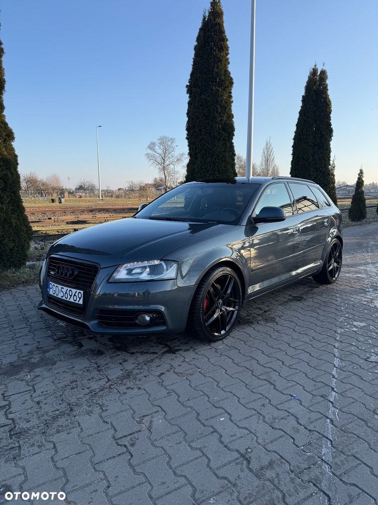 Audi A3 Sportback 2.0 TDI DPF quattro S line Sportpaket plus - 1