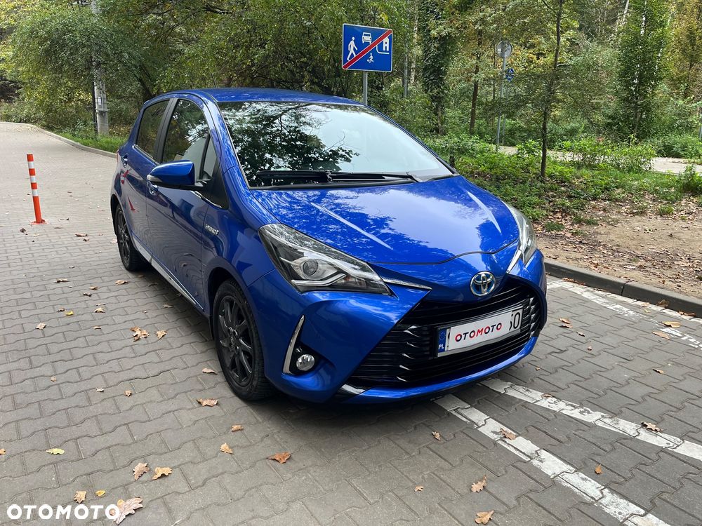 Toyota Yaris Hybrid 100 Premium EU6 - 1