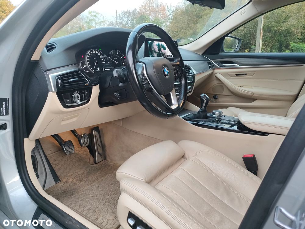 BMW Seria 5 520d - 15