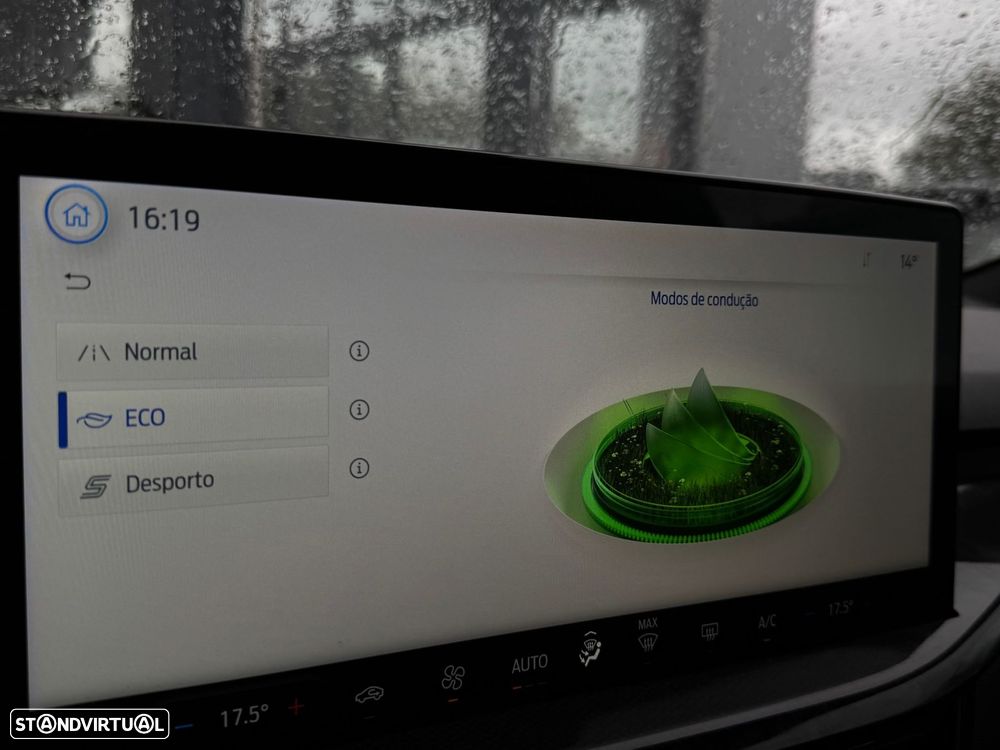 Ford Focus 1.0 EcoBoost MHEV ST-Line - 15