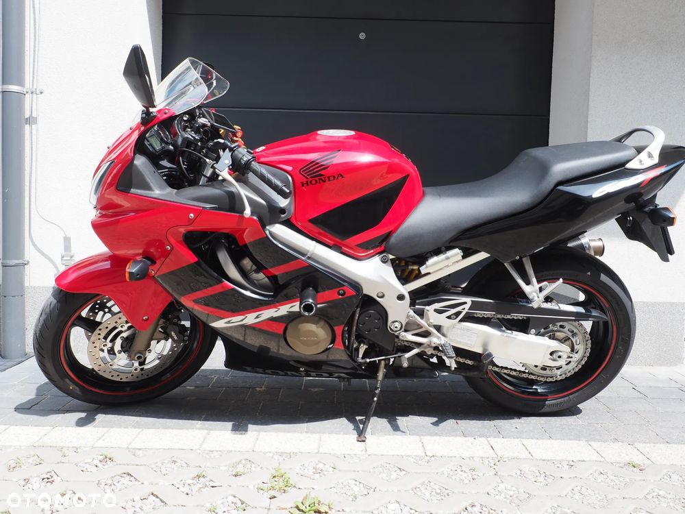 Honda CBR - 9