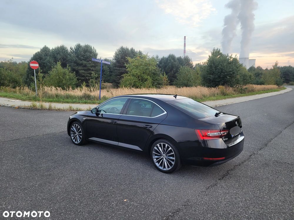 Skoda Superb 2.0 TSI L&K DSG - 3