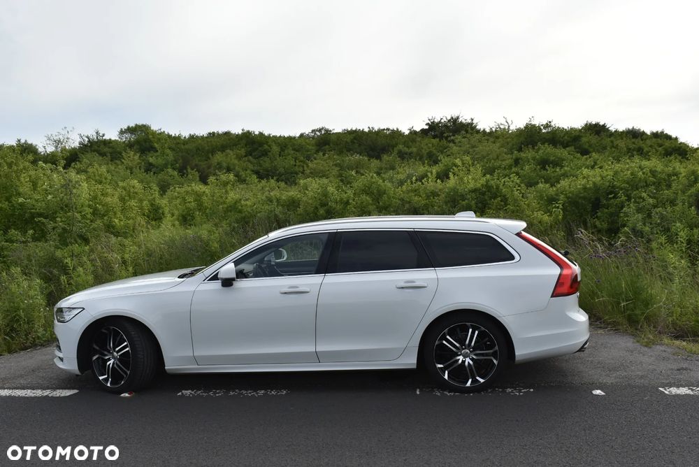 Volvo V90 D4 Momentum Pro - 10