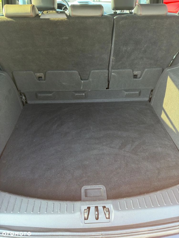 Ford Kuga 2.0 TDCi 4x4 ST-Line - 10
