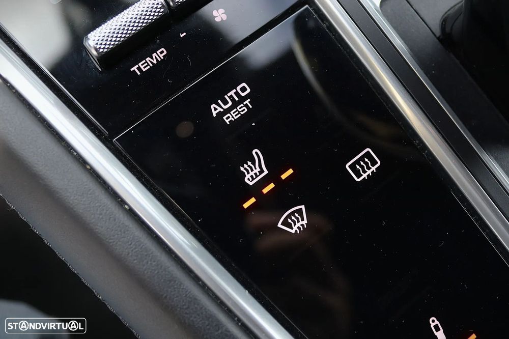 Porsche Panamera Sport Turismo 4 E-Hybrid - 37