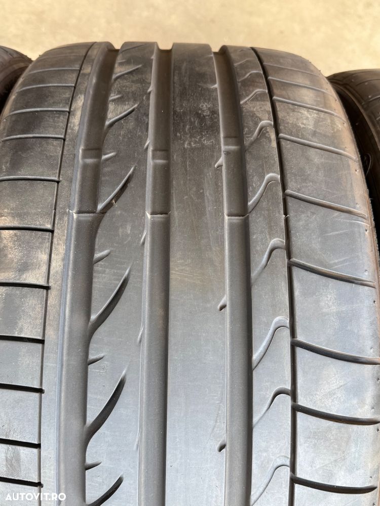 Vând set anvelope 245/35/20-275/30/20 bridgestone de vară cu runflat ca noi - 4