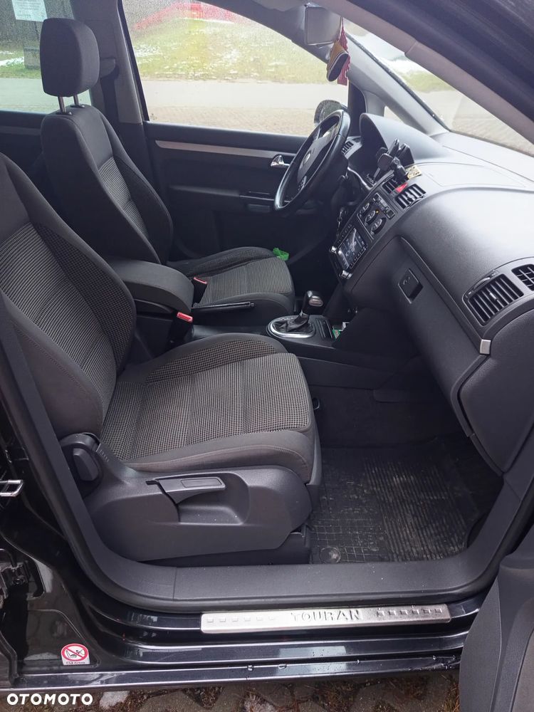 Volkswagen Touran 1.9 TDI DSG - 4