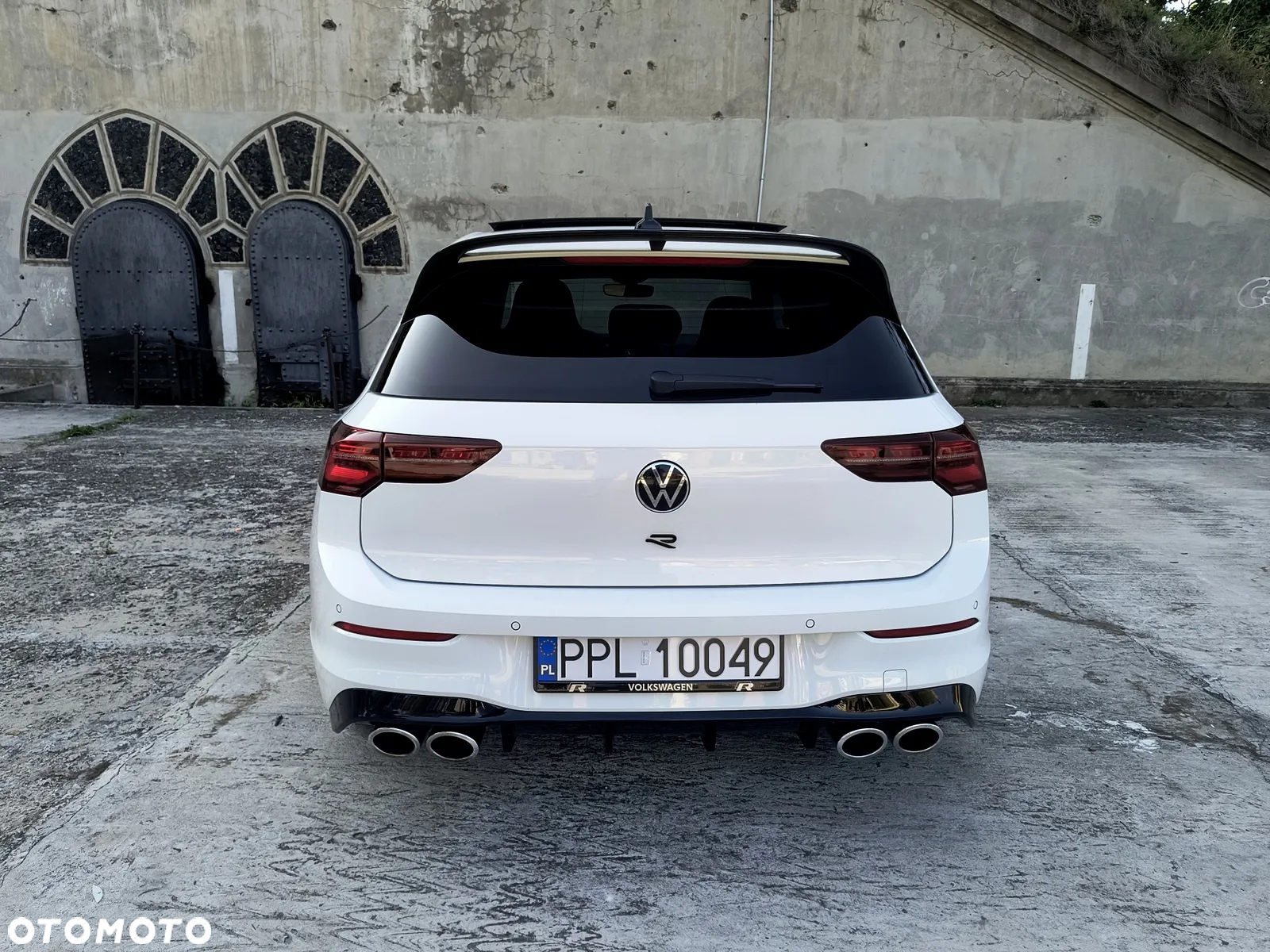 Volkswagen Golf VIII 2.0 TSI 4Motion R DSG - 2