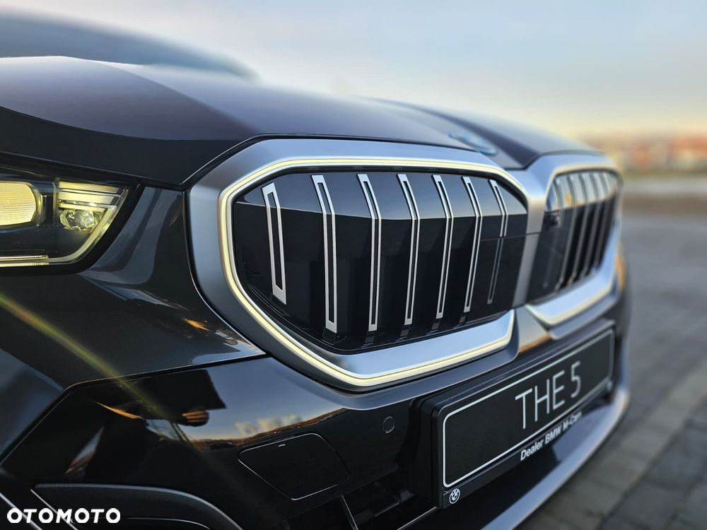 BMW Seria 5 530e xDrive PHEV - 11