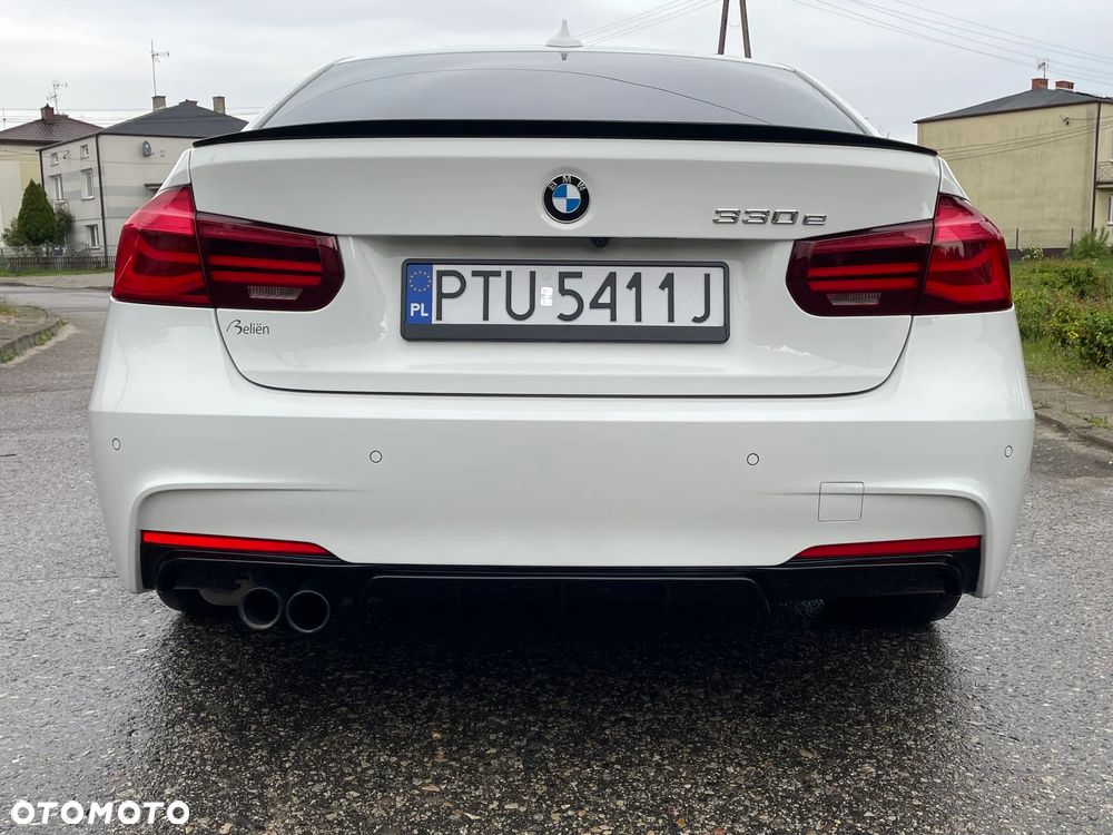 BMW Seria 3 330e iPerformance M Sport - 14