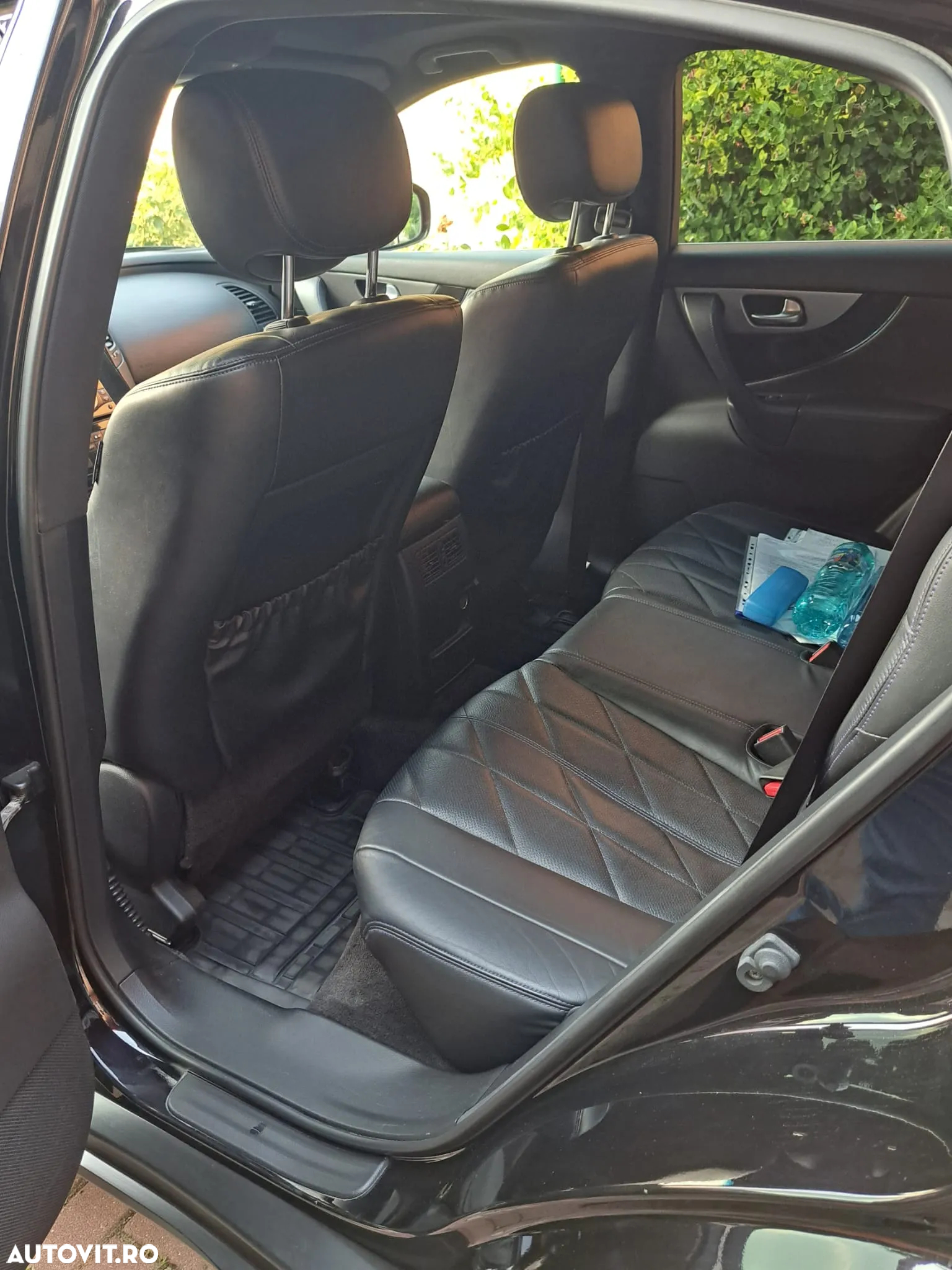 Infiniti QX70 - 7