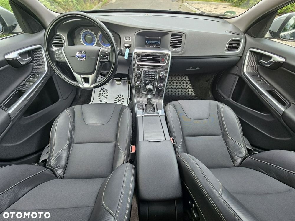 Volvo S60 D2 R-Design Momentum - 7