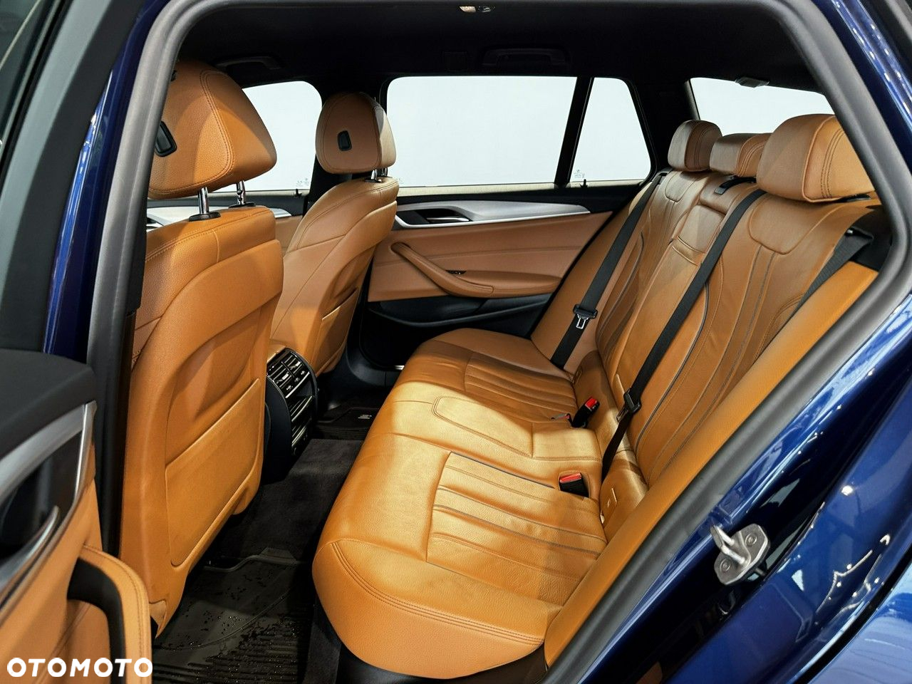 BMW Seria 5 - 16