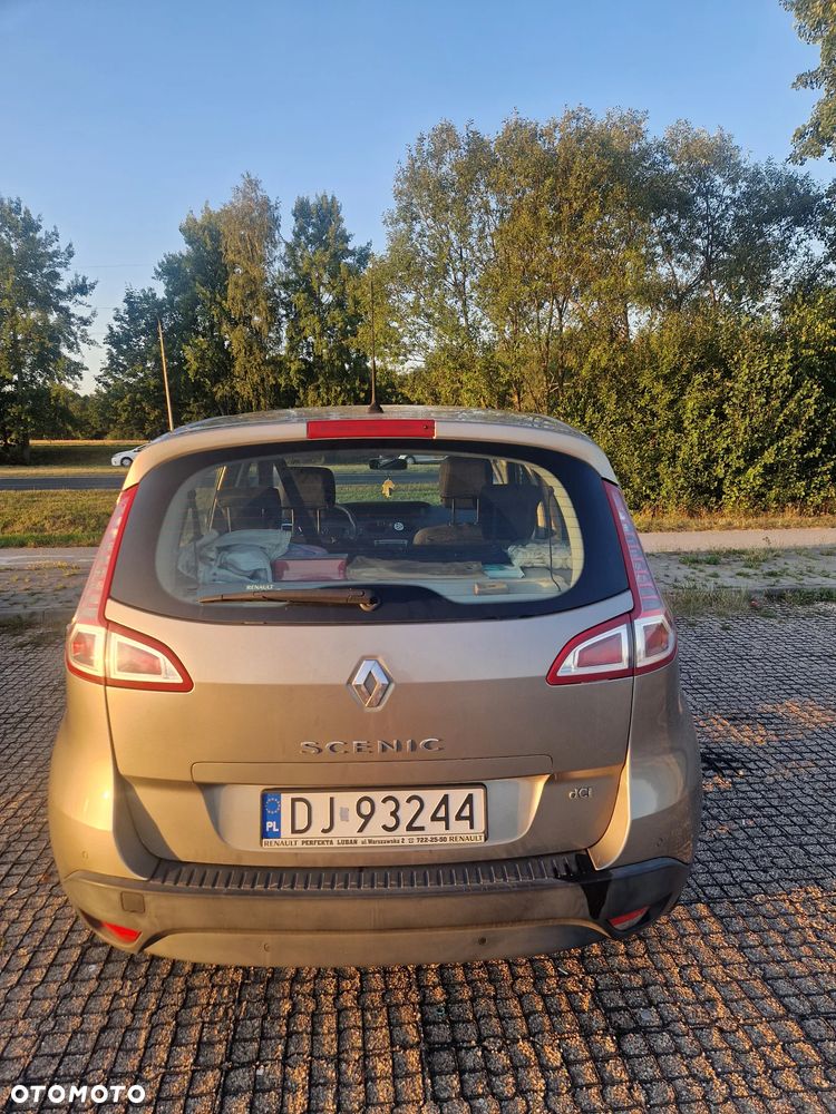 Renault Scenic 1.9 dCi Privilege - 4