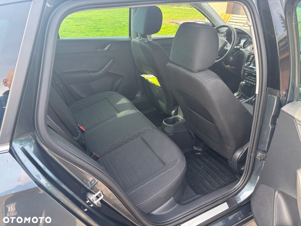 Skoda RAPID 1.2 TSI Style DSG - 9