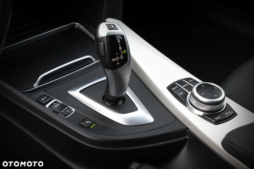 BMW 3GT 318d Advantage - 18