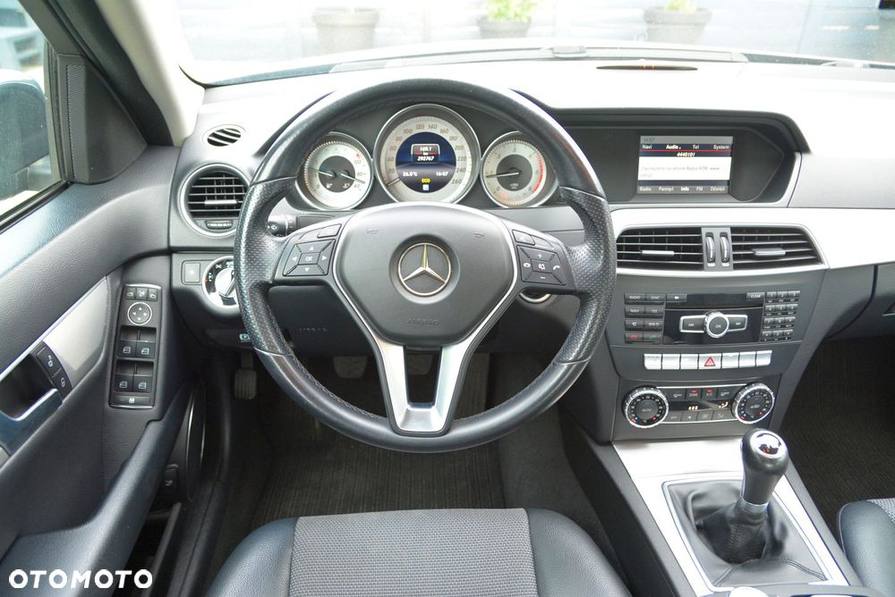 Mercedes-Benz Klasa C - 19