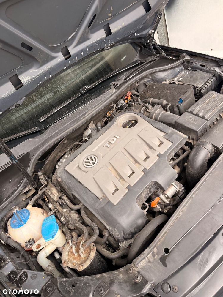 Volkswagen Golf 2.0 TDI Highline - 7