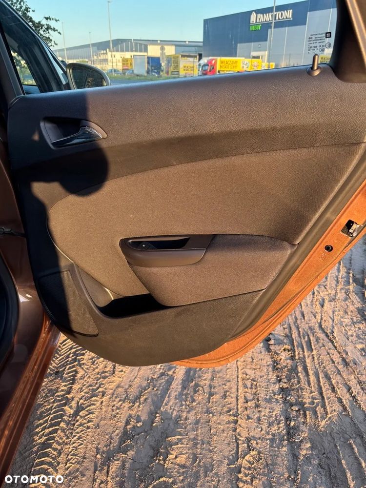Opel Astra 1.6 EU6 - 9