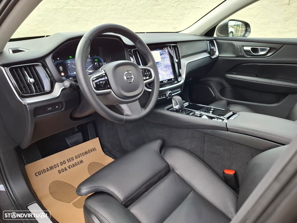 Volvo V60 2.0 T6 AWD TE Plus Bright - 19