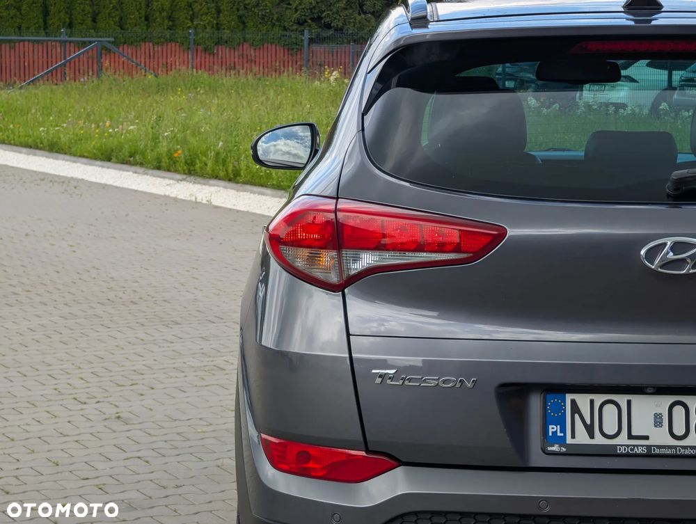 Hyundai Tucson 1.7 CRDI BlueDrive Style 2WD - 11