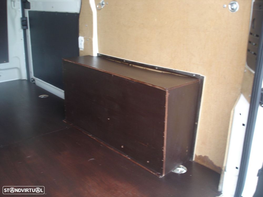 Peugeot Boxer 2.0 BlueHDi 333 L2 CD - 28