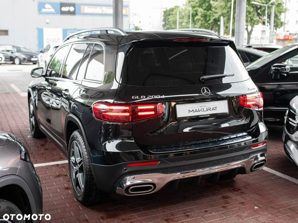 Mercedes-Benz GLB 200 d 4-Matic 8G-DCT - 5