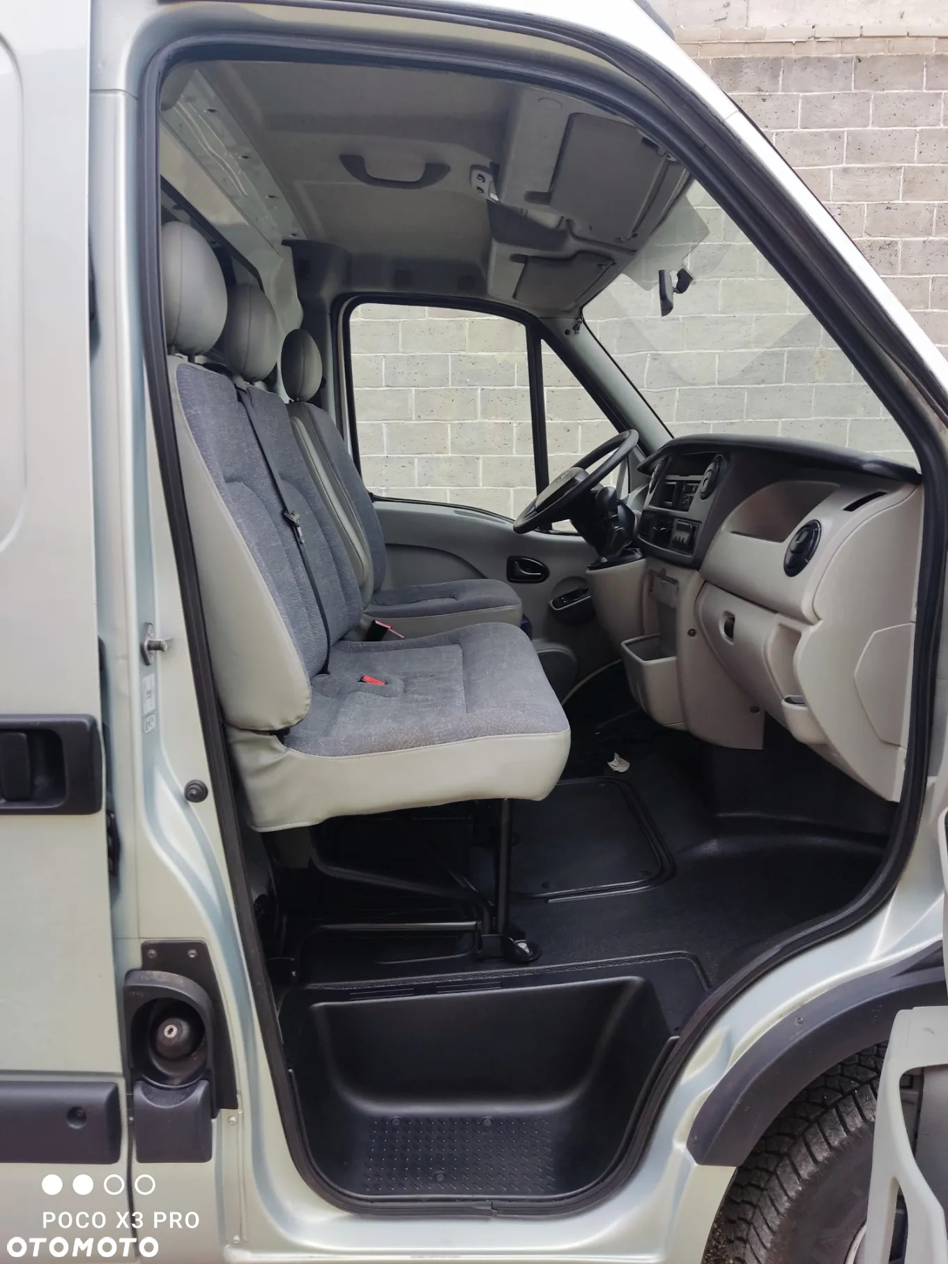 Nissan Interstar - 14