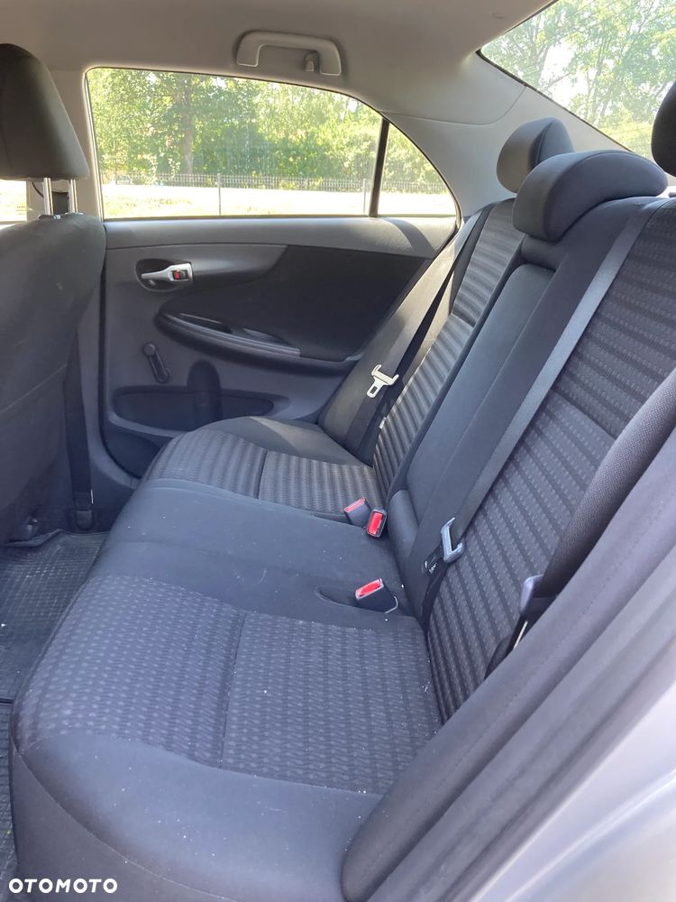 Toyota Corolla 1.6 Terra - 9