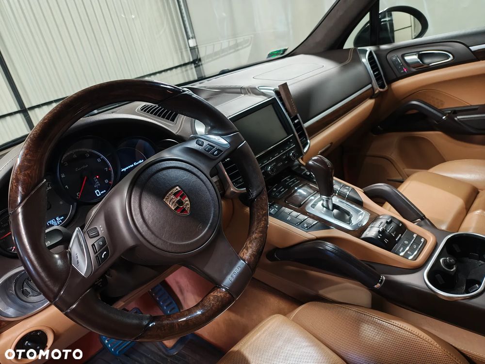 Porsche Cayenne - 7