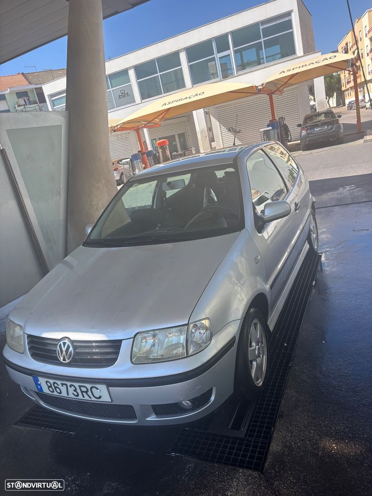 VW Polo 1.0 Confortline - 1
