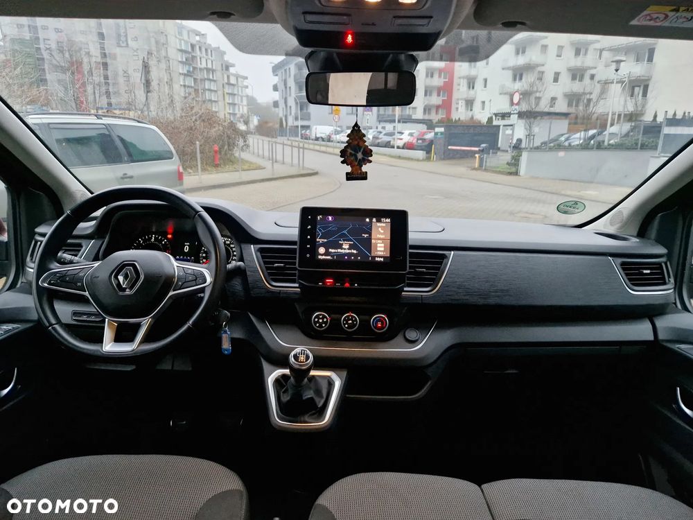 Renault Trafic - 16