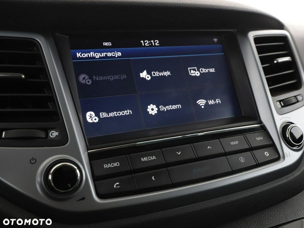 Hyundai Tucson 1.7 CRDI BlueDrive Style 2WD - 24