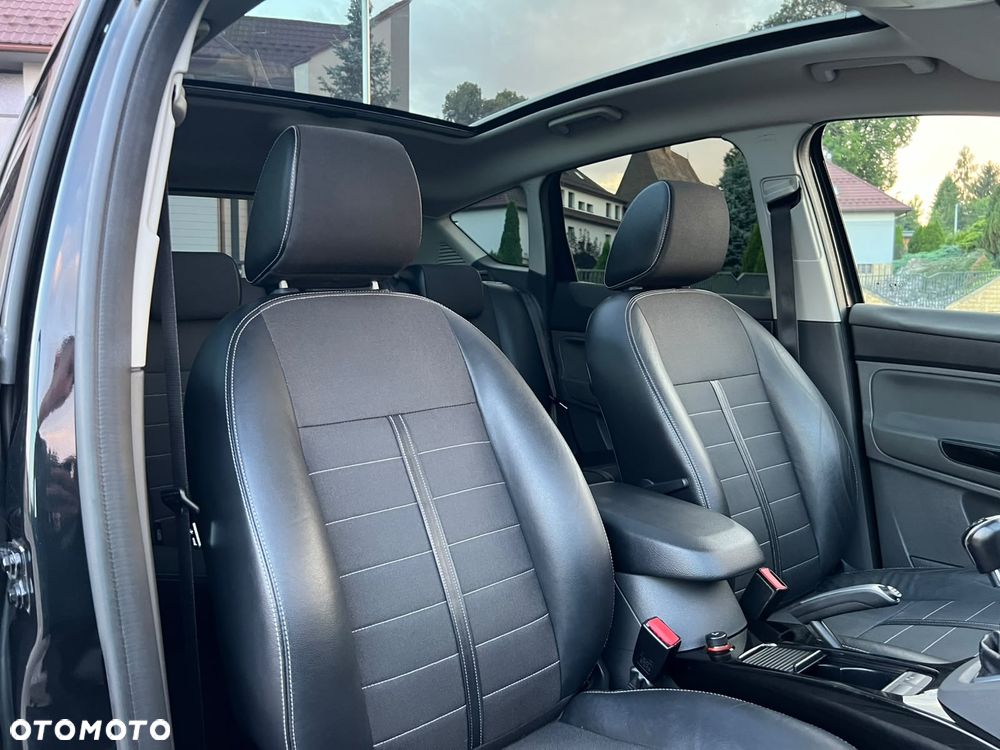 Ford Kuga 2.0 TDCi 4x4 Titanium - 37