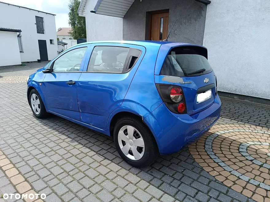 Chevrolet Aveo 1.2 LS - 2