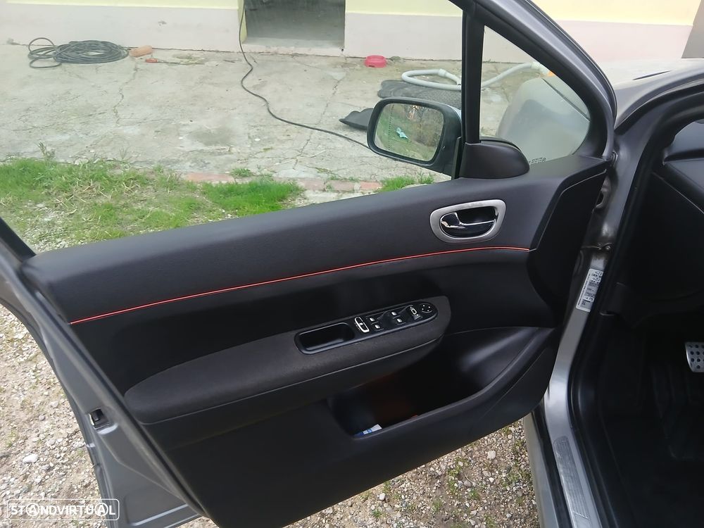 Peugeot 307 1.4 HDi XS Premium - 14