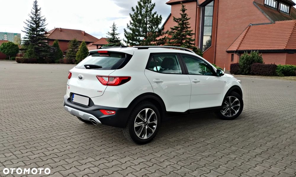 Kia Stonic - 4