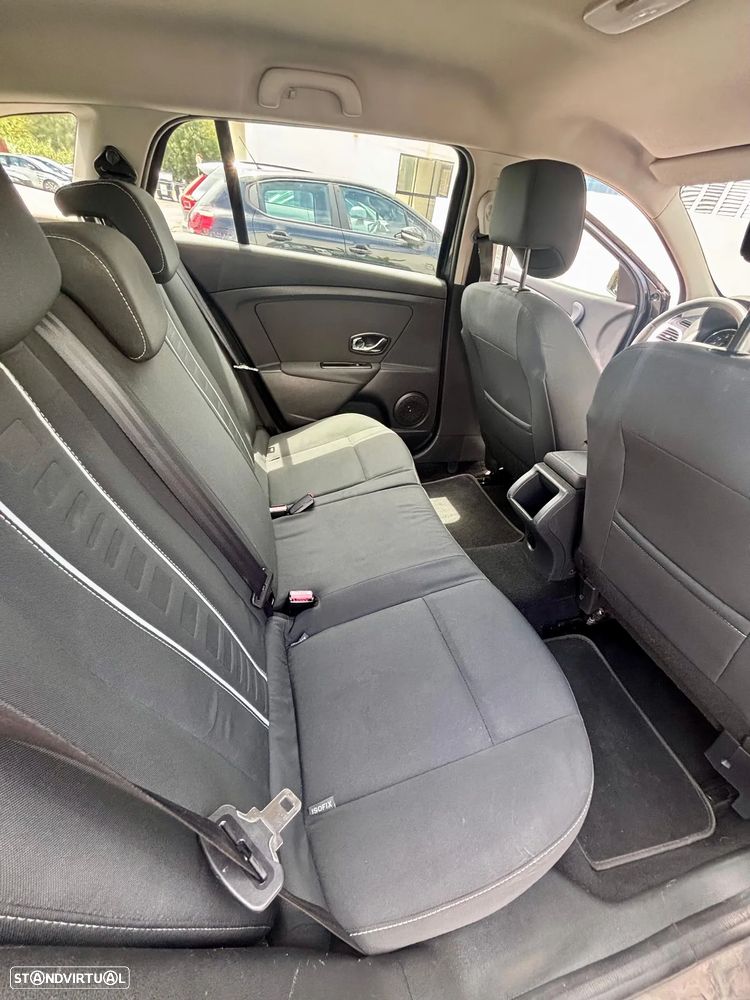 Renault Mégane Sport Tourer 1.5 dCi Confort SS - 2
