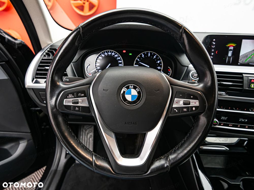 BMW X3 xDrive20i - 12