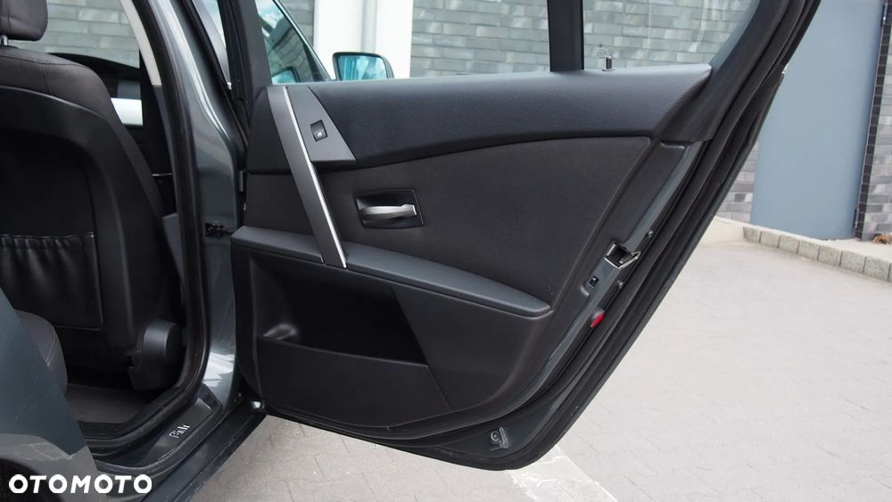 BMW Seria 5 - 31