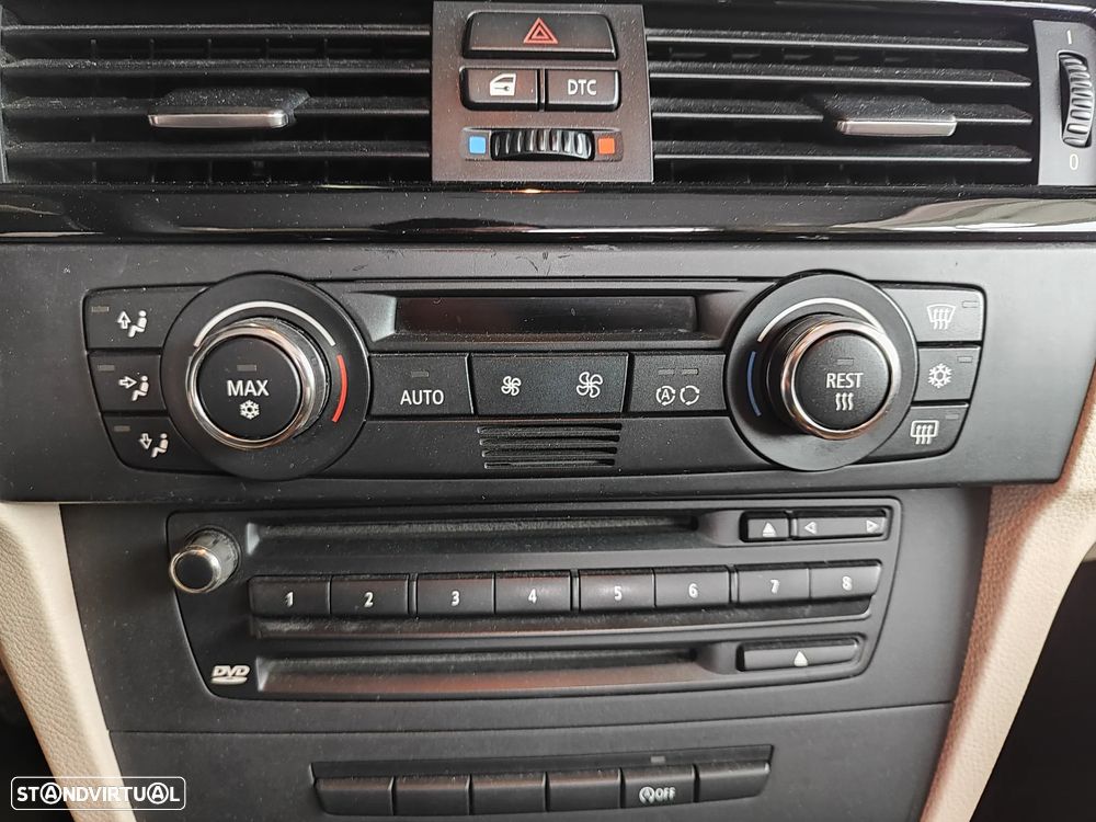 BMW 320 i M Sport Edition - 31