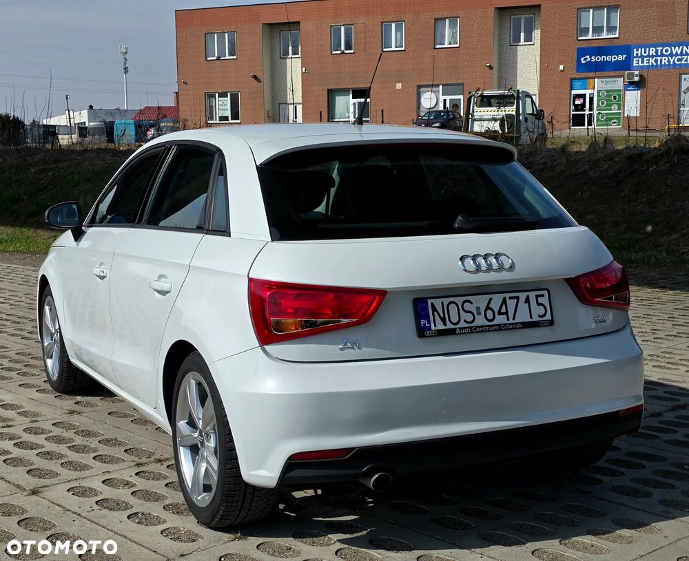 Audi A1 Sportback 1.4 TDI (ultra) design - 16